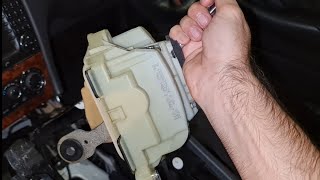 Replace your Mercedes Benz GearShifter W209 W203 amp W211 [upl. by Cynthy]