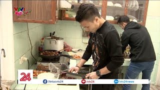 Vào bếp cùng Quang Hải U23 Việt Nam  VTV24 [upl. by Niobe673]