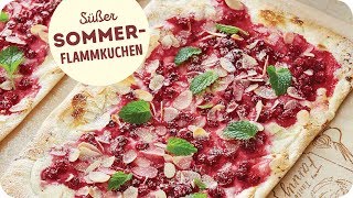 Fruchtig Flammkuchen mit Ribiseln amp Mandeln [upl. by Assilam478]