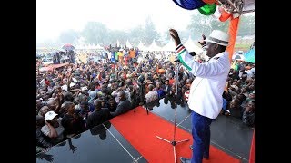 Raila Odingas oneminute comedy during his Kisii tour [upl. by Nahtannoj]