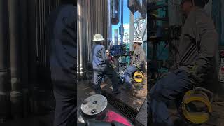 Casing Run Floorman Workers rig casing drilling oil tripping [upl. by Aloivaf]