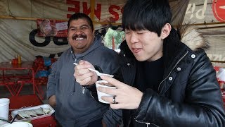 ASÍ DESAYUNAN LOS MEXICANOS EN LA CALLE [upl. by Pappano]