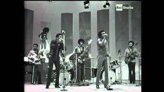 JAMES BROWN Its a Man Man World 1971 [upl. by Ainoek217]