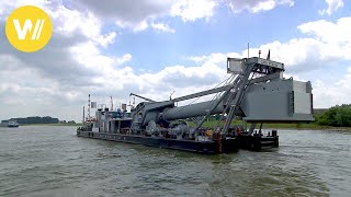 Diving bell boat Walking down to the Rhines riverbed [upl. by Annairba]