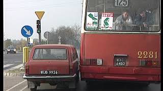 Autobus przegubowy potrafi przestawić samochód [upl. by Cock]