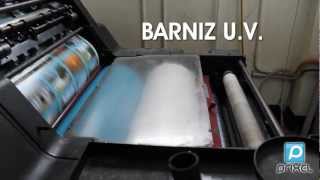 Aplicación del Barniz UV [upl. by Idurt]