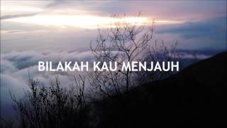 Float  Tiap Senja Lirik [upl. by Akirdnuhs224]