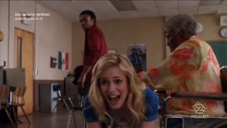 Community S01E18  Nana prende sculacciate ha Britta [upl. by Cohette]