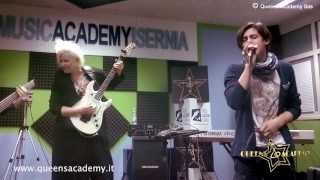 Michele Perniola Feat Jennifer Batten  BEAT IT Live in Queens Academy Isernia [upl. by Colbert940]