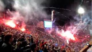 Salida Universidad de Chile  Arsenal Sarandi  Copa Sudamericana 17 Nov 2011 [upl. by Elimay]