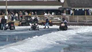 Arctic Cat Z1 Turbo and Ski doo Mach Z Skidoo drag race 660 white lake [upl. by Bouchard]