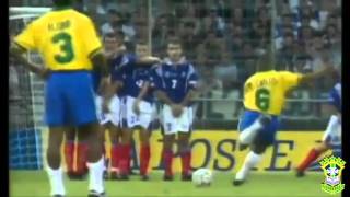 Incrível gol de Roberto Carlos pela Seleção [upl. by Aidiruy]