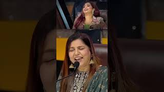 Shreya Ghoshal bhi Hui hairan songs indianidol13 shreyaghoshal love indiansinger [upl. by Eirena]