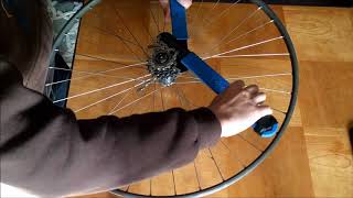 Removing a Vintage Shimano Uniglide Cassette [upl. by Trainer221]