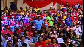 Chávez y las mujeres revolucionarias cantando temas de Rocío Durcal [upl. by Aenitsirhc]