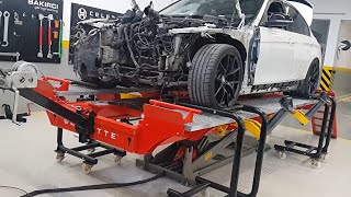 BMW 3 Series on Celette Rhone L Bench with Electronic Measuring system Naja 3D [upl. by Sedaiuqlem]