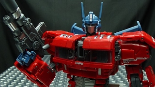 G Creation ULTRA MAXMAS Masterpiece IDW Optimus Prime EmGos Transformers Reviews N Stuff [upl. by Barnabe913]