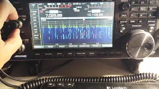 IC7610 vs IC7300 Actual Signals [upl. by Euqinobe]