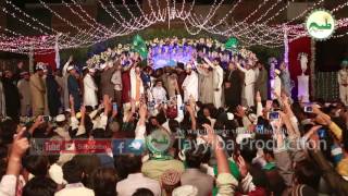 Alhaj Owais raza Qadri dedicate to Mumtaz Qadri shaheedMehfil e Noor 2016 [upl. by Neleb]