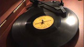 thats all right mama elvis presley sun 209 78 rpm [upl. by Bluma226]