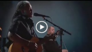 Tracy Chapman amp Luke Combs full performance at Grammys 2024 Awards Tracy Chapman amp Luke Combs Tracy [upl. by Giffy951]