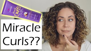 AUSSIE MIRACLE CURLS FRIZZ TAMING CREAM  HONEST REVIEW [upl. by Keavy]