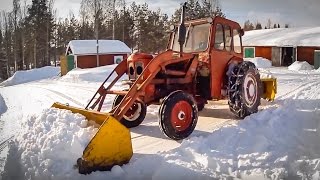 Volvo BM Buster 320 med snöslunga [upl. by Adnolay416]