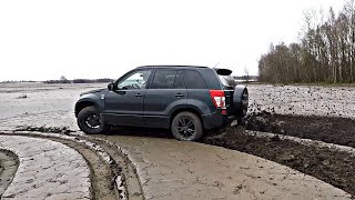 Suzuki Grand Vitara off road test [upl. by Eitsyrhc786]