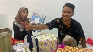 UNBOXING KADO PERNIKAHAN BampS [upl. by Essyla]