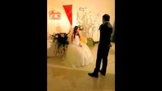 NOVIO SORPRENDE CANTANDO EN SU BODA [upl. by Kcirdnekel]