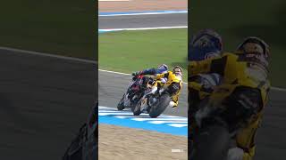 Bautista vs Razgatlioglus INCREDIBLE Jerez Race 2 battle 🔥  2024 [upl. by Bixby]