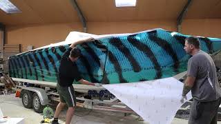 How to wrap a boat in 30 minutes 3M custom print with metallic flake [upl. by Lurie]