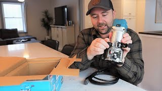 Makita Compact Router RT0701C  Unboxing and First Thoughts [upl. by Mariano]