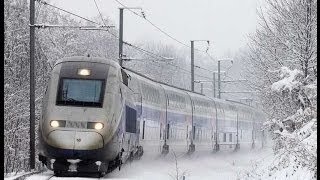 Trains et TGV dans la neige [upl. by Jemimah]