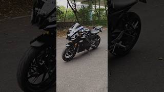 Yamaha R15 V4 Apollo Alpha H1 Tyre  R15 V4 Black Modified yamaha modified bike umaracing [upl. by Adnorehs]