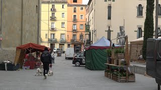 Últims preparatius pel Mercat Medieval de Vic que comença aquest divendres [upl. by Ateloiv]