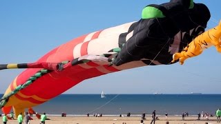 Worlds Largest Kite at Scheveningen Kite Festival [upl. by Earla59]