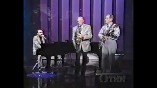 Ray Stevens Chet Atkins amp Boots Randolph  quotYakety SaxAxequot Live on Nashville Now 1993 [upl. by Nataniel]