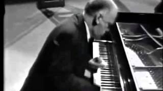 Sviatoslav Richter  Ravel  Jeux deau [upl. by Einnhoj]