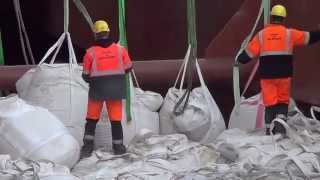 unloading CALUMEX bigbags bulk panamax vessel [upl. by Fernandina]