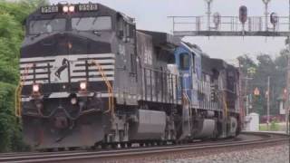 65 locomotives RRXings train Horns  65 amerikanische DieselLoks Highlights Part 3 [upl. by Millur]