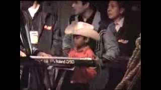 niño tocando con Kpaz de la sierra 2005 [upl. by Hoashis416]