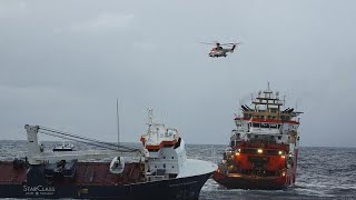 Drohende Ölpest „Eemslift Hendrika“ wird nach Ålesund geschleppt [upl. by Braden536]