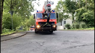 Feuerwehrkran Kassel  RW  K Bullhorngruß Aufnahmen der hessichen Landesfeuerwehrschule Kassel [upl. by Audrit556]