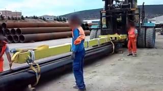 container loading How to load pipes into container [upl. by Aerdnas347]