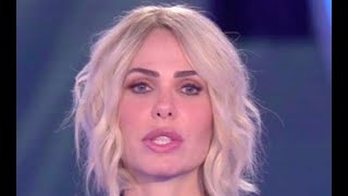 ‘Leccala bene…’ Ilary Blasi senza vergogna in diretta gelo in studio  La prove del notizia [upl. by Tnayrb]