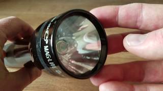 How to Change MagLite Bulb [upl. by Nollahs]