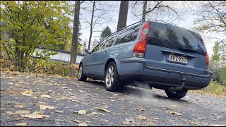 Volvo V70 25T 04  Autumn Cold Start  Muffler Delete [upl. by Novyar]