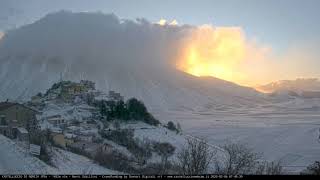 Timelapse Castelluccio di Norcia  6 Febbraio 2020 [upl. by Oilerua960]