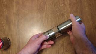 COLE amp MASON BATTERY POWERED PEPPER GRINDER [upl. by Yrekaz782]